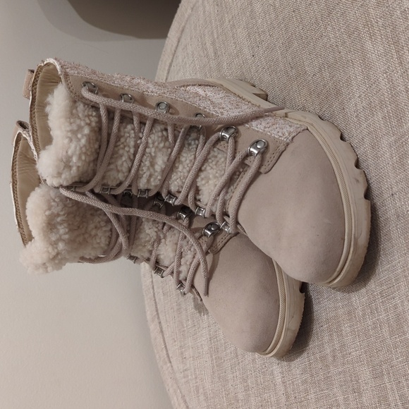Sorel Lennox Lace Cozy Bootie - Picture 5 of 10